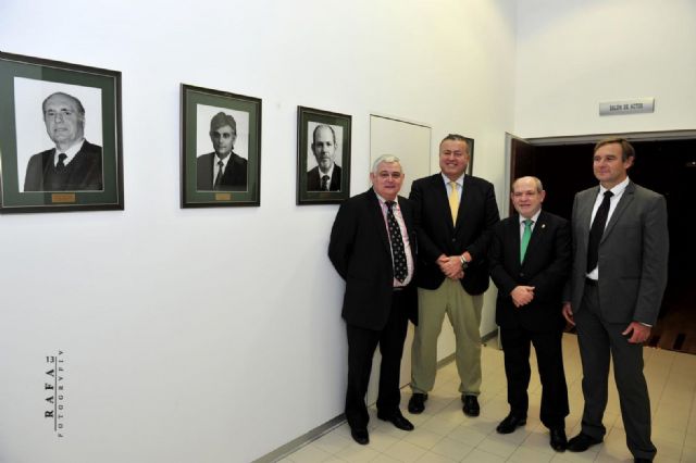 Galería fotográfica de los alcaldes de la democracia