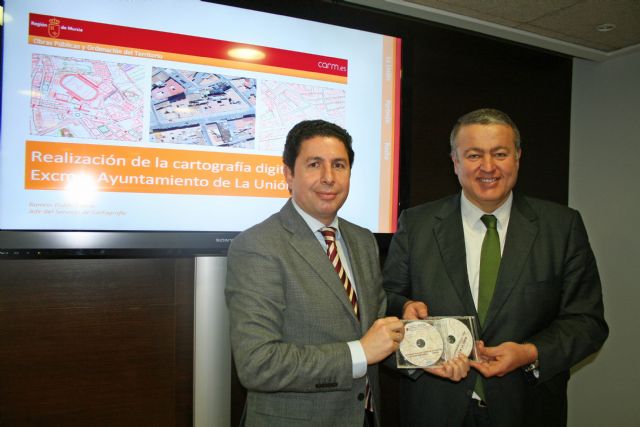 Entregada la nueva cartografía digital territorial y urbana de La Unión