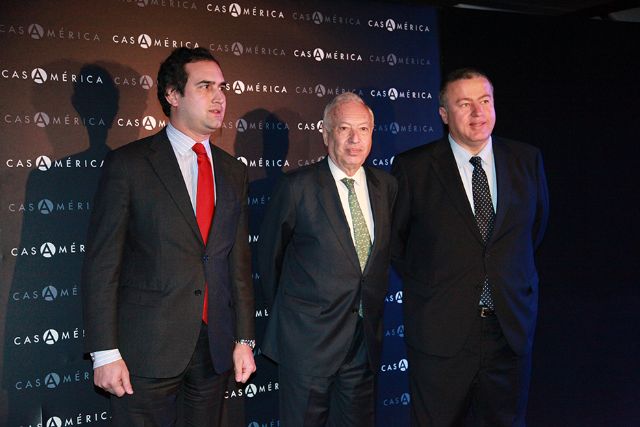 El Ministro de Asuntos Exteriores apadrina las Minas Flamenco Tour