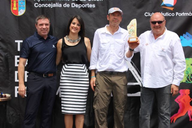 El triatlón bahía de Portmán se consagra como una de las grandes citas regionales