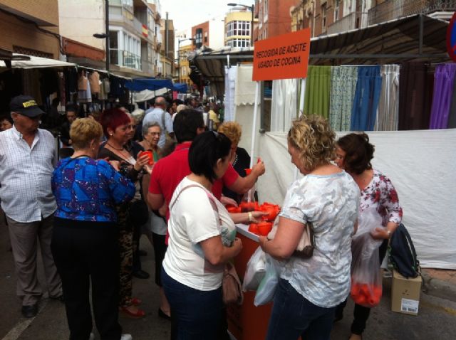 El Ayuntamiento de La Unión amplia el servicio de recogida de aceite usado de cocina