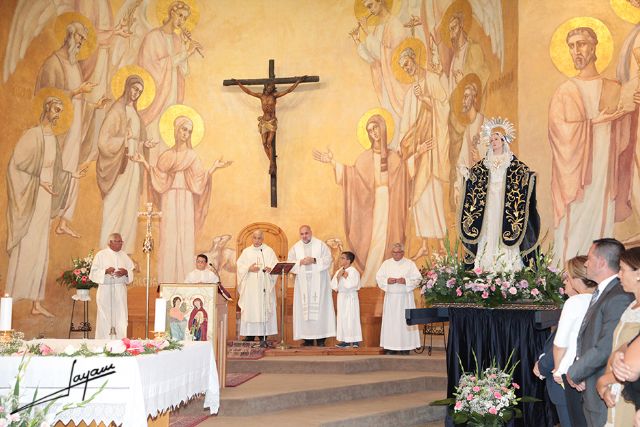 Emotiva procesión en honor a la Virgen de los Dolores 2014