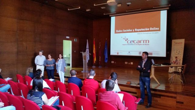 Buena acogida al curso de formación en comercio electrónico