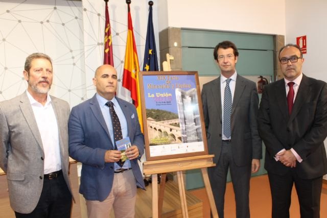 El Gobierno regional impulsa la Feria de Minerales de La Unión, que acogerá una muestra de fósiles con las formas de vida más antiguas del mundo