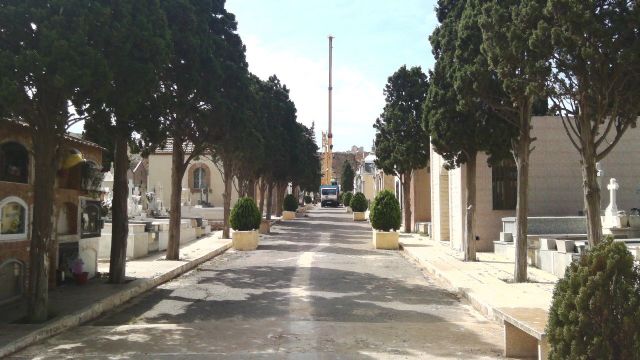 Limpieza integral en los cementerios de La Unión y Portmán