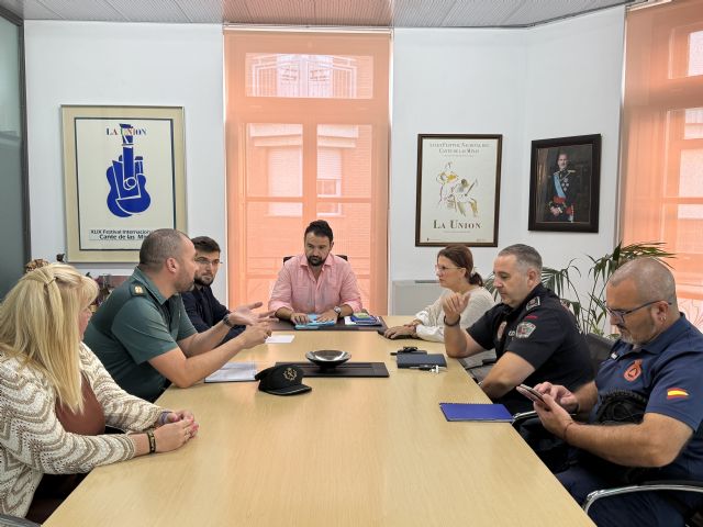 El ayuntamiento de La Unión denuncia el abandono del Gobierno de España ante la llegada de narcolanchas con inmigrantes a Portmán