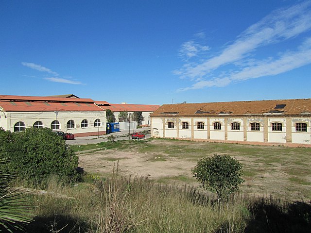 El Ayuntamiento inicia los trámites para adquirir las instalaciones de La Maquinista de Levante