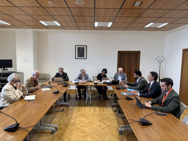 El Ayuntamiento de La Unión y el Gobierno regional rechazan el sellado de la bahía de Portmán y denuncian la falta de diálogo del Ministerio