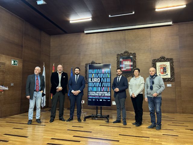 La Unión celebra el I Festival Internacional de Literatura 'ILURO'